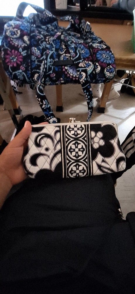 Vera Bradley Womens Wallet B&W