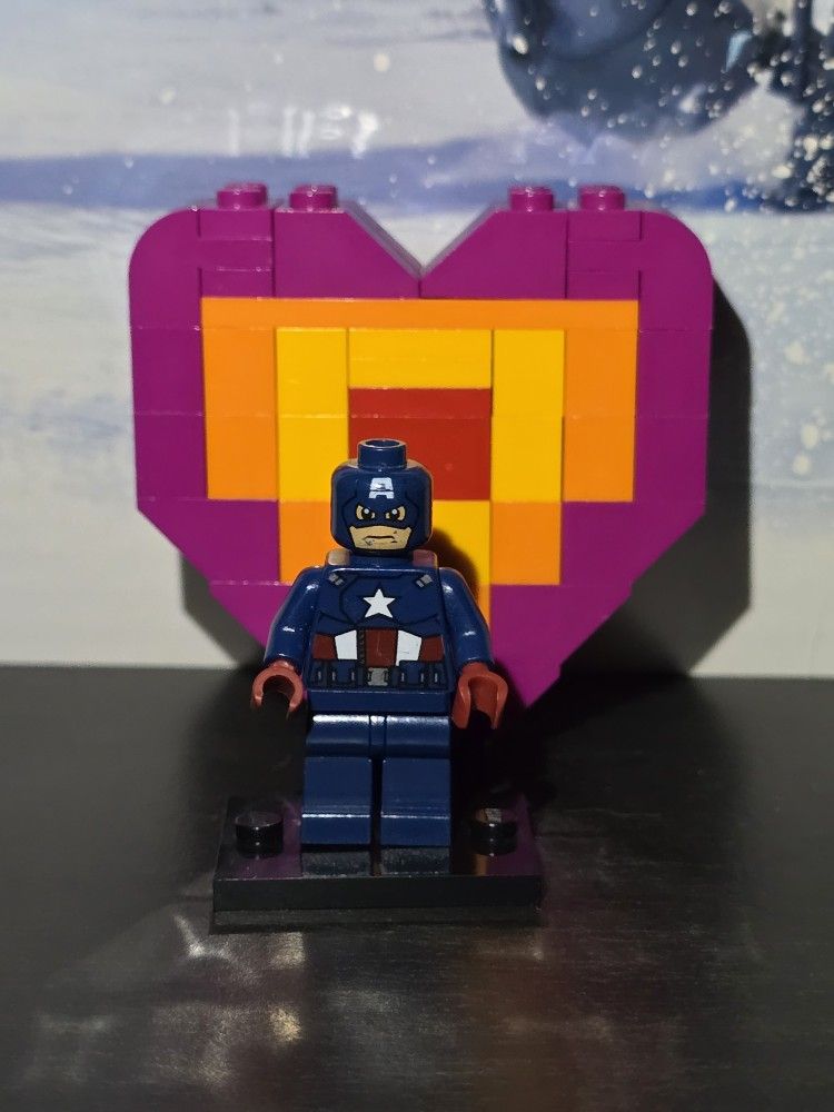 Captain America Lego Minifigure