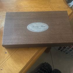 Avon antique collectibles twenty paces cologne set