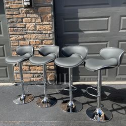New 4 Gray Bar Stools 