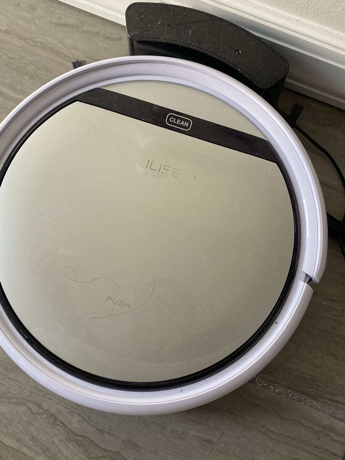ILIFE V5s, Robotic Vacuum Cleaner and Mopping, Slim, Automatic Self-Charging, Daily Schedule, Ideal for Pet Hair, Hard Floor and Low Pile Carpet,
