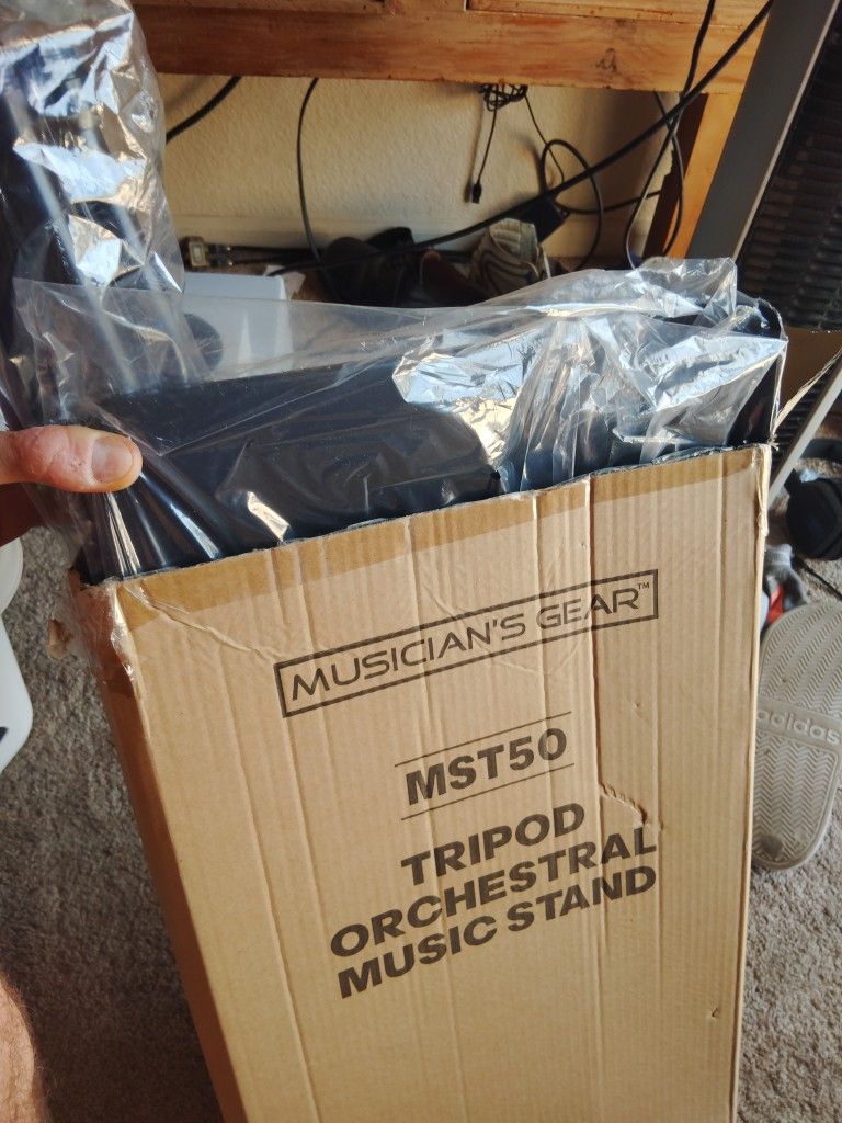 New Black Music stand