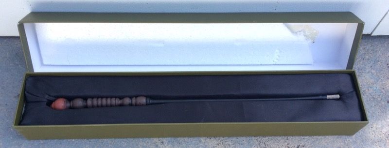 Authentic Fine Vine 10 Ollivanders Warner Bros Wand Harry Potter World Universal Wizard 15.5"L