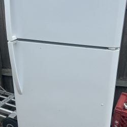 frigidaire Fridge 