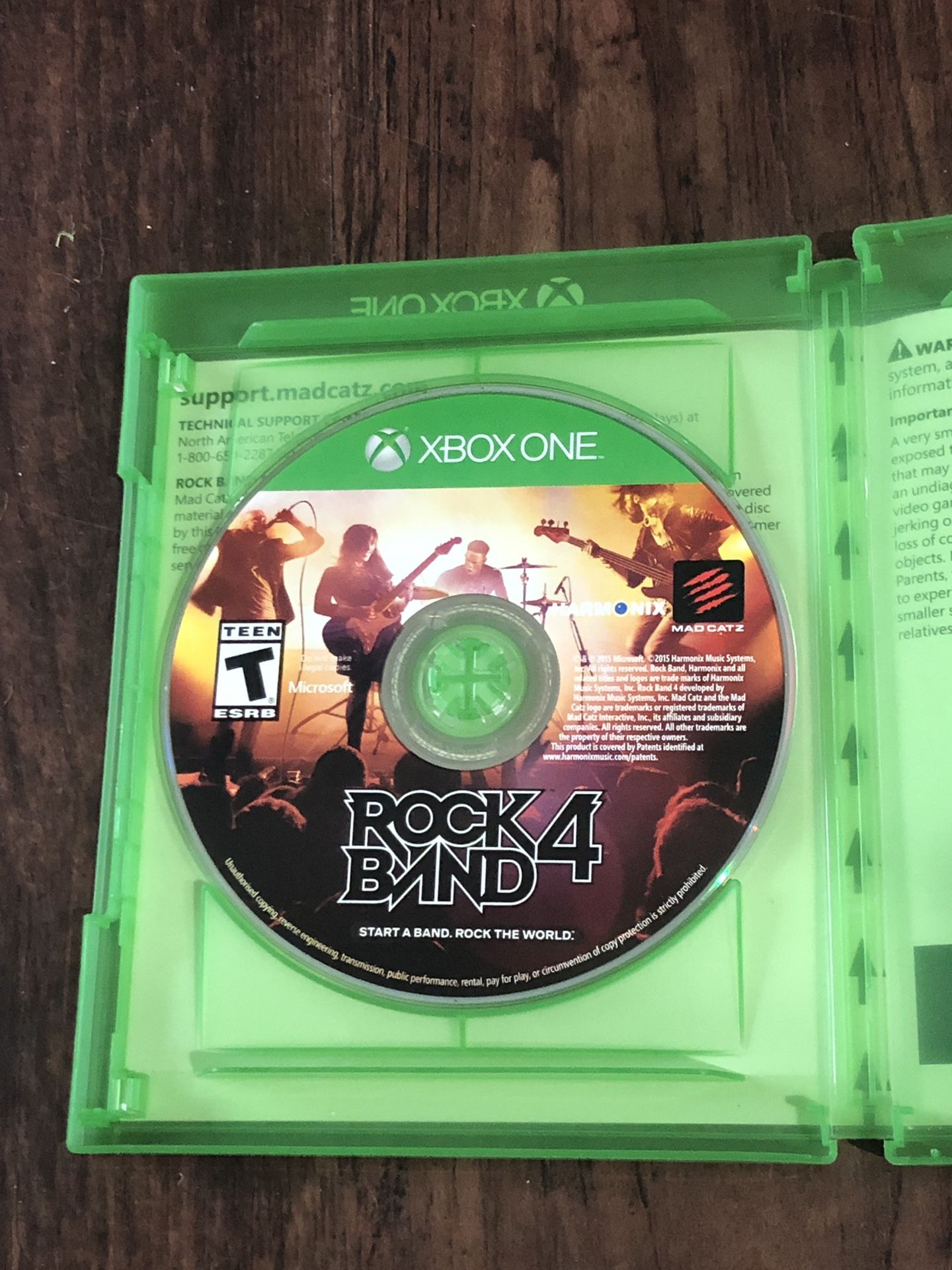 rock band 4 xbox one disc