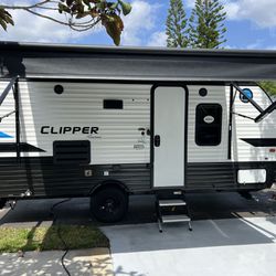 2022 22Ft. Coachmen Clipper Travel Trailer RV Camper 