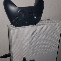 Xbox One S 512 Gb Plus 5tb External Plus 16 Games