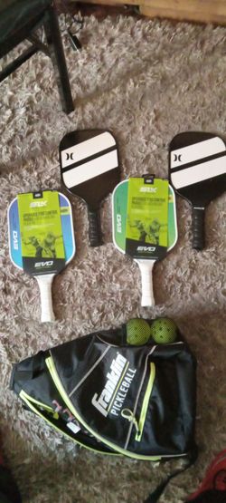 2 EVO & 2 Hurley pickleball paddles