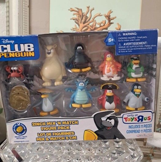 Club Penguin Mix 'N Match Mini Figure Set #4