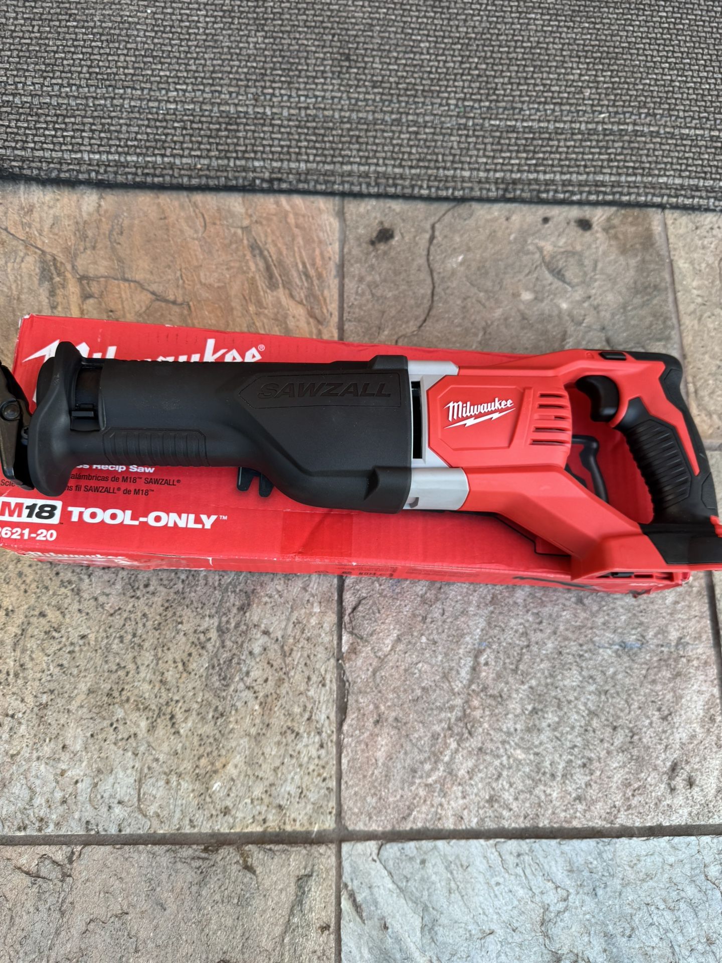 Milwaukee M 18 Sawzall