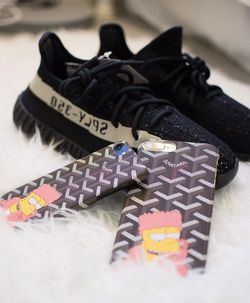 iPhone 7 and 7+ case supreme goyar