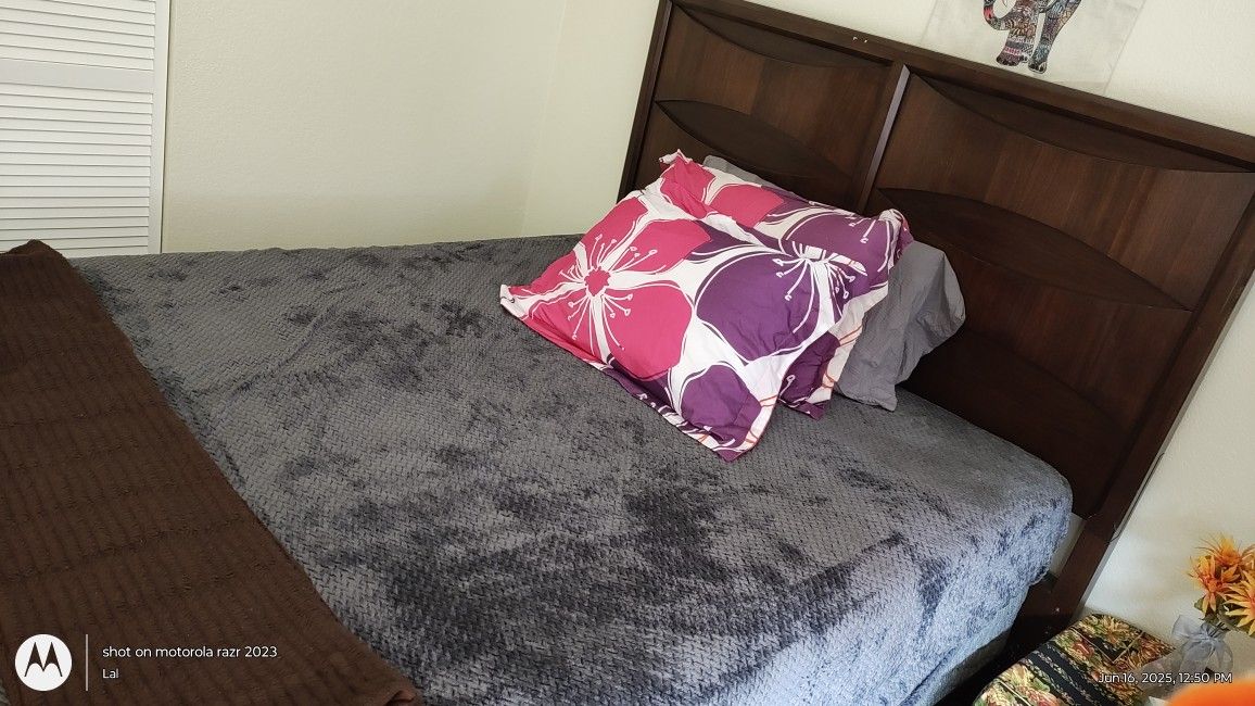 2 Queen Size Beds at $300.00 each