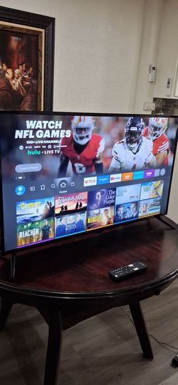 INSIGNIA  LED HD Smart TV.  42' inches.  Model:  NS-42F201NA23.  Good working condition. Live tv and  multiple Apps. W-remote.