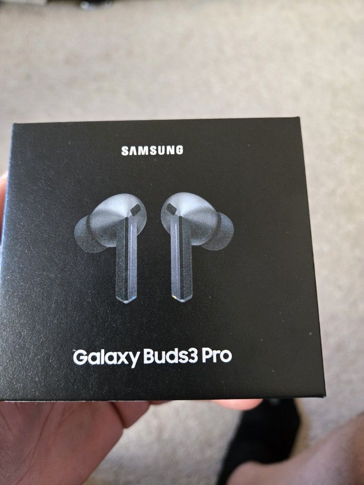 Gently Used SAMSUNG GALAXY BUDS PRO 3