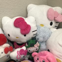 HELLO KITTY STUFFED ANIMALS