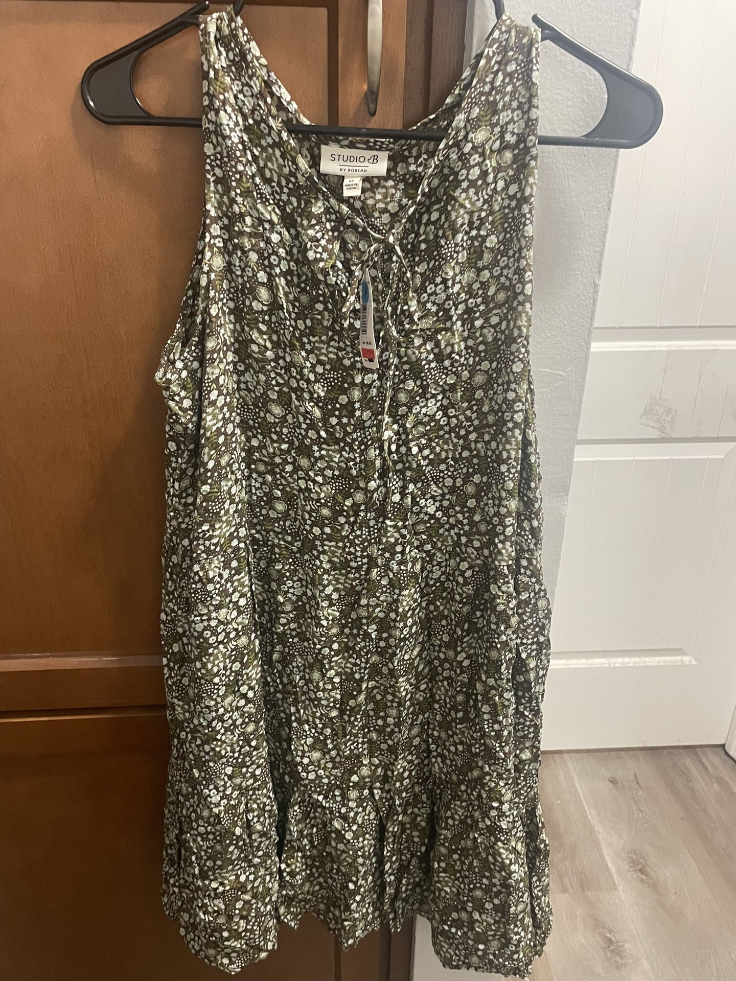 Studio B Sleeveless Dress 