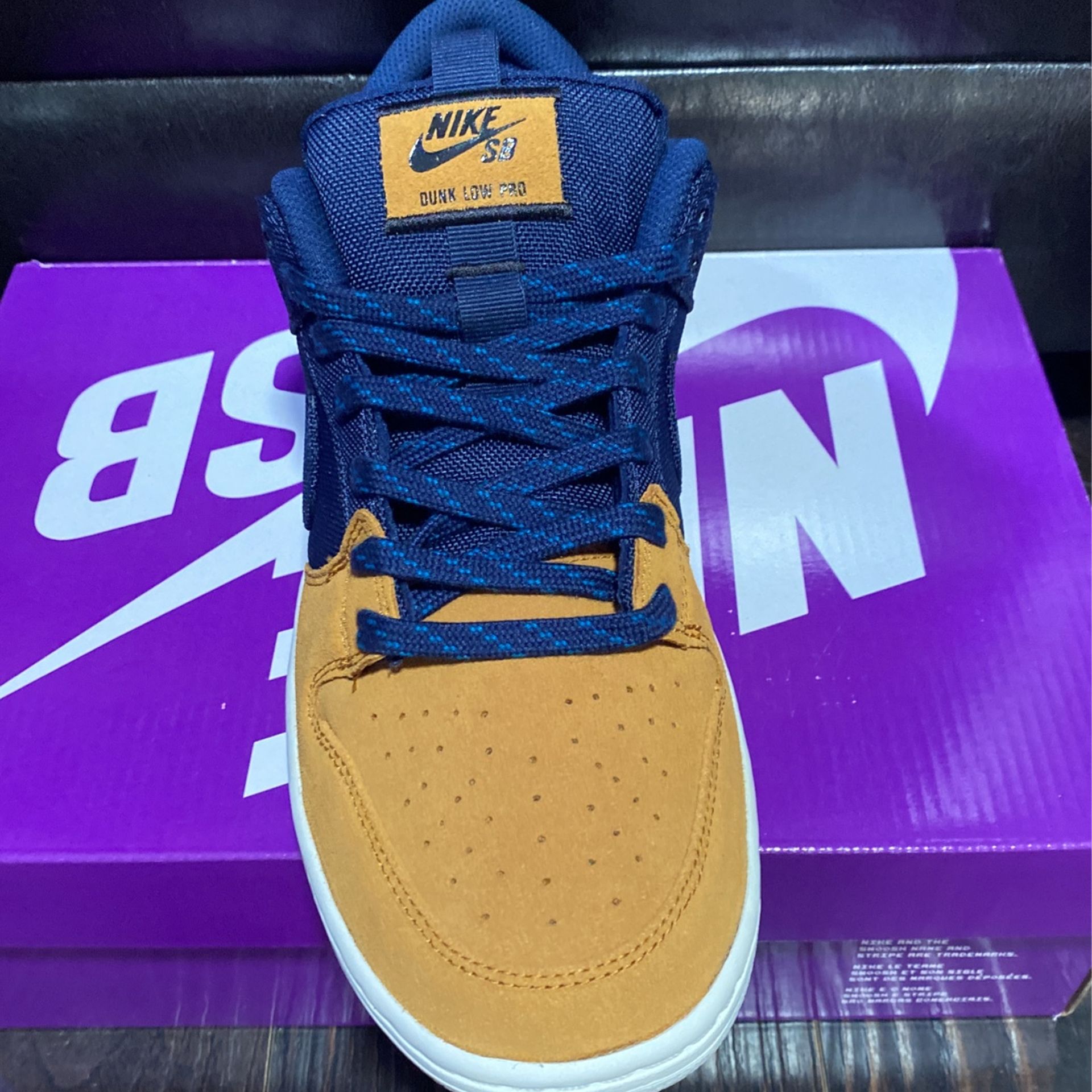 NIKE SB DUNK LOW SIZE $170