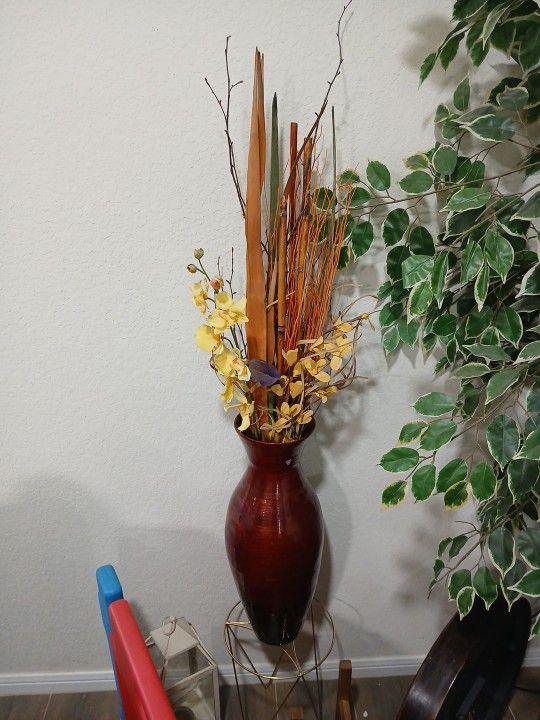 Flower Vase With Flowers