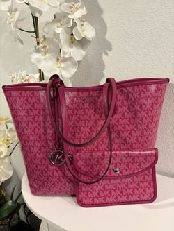 Michael Kors Eliza Large Signature Tote W/ Wristlet