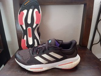 Like new Adidas size 9 Women $30