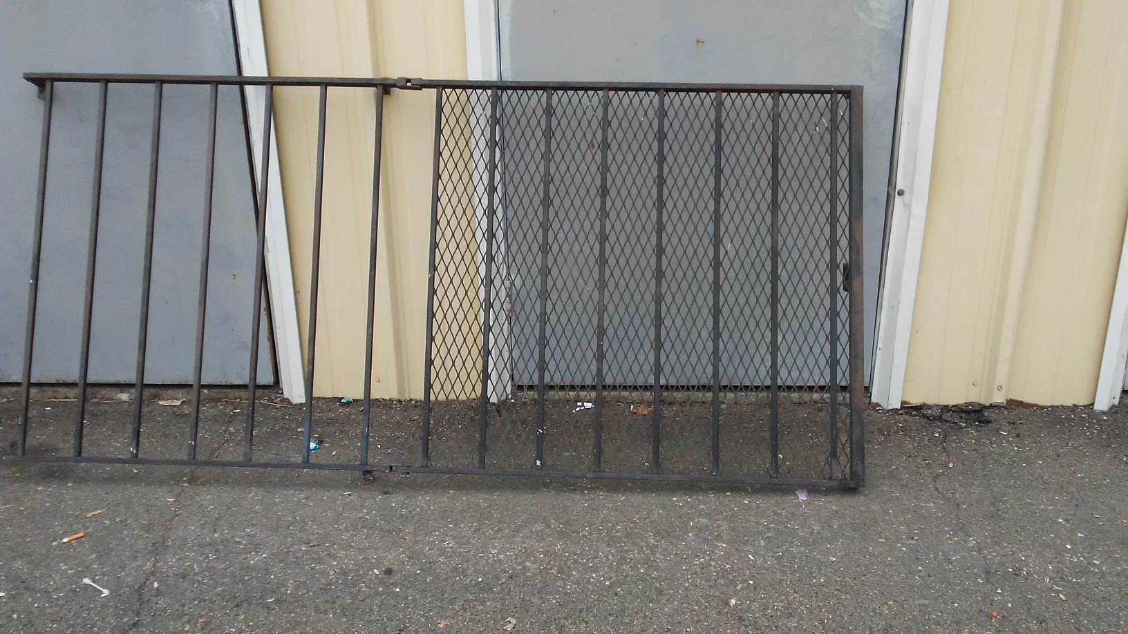 Heavy Duty Cast Iron Security Bars Set For Sale