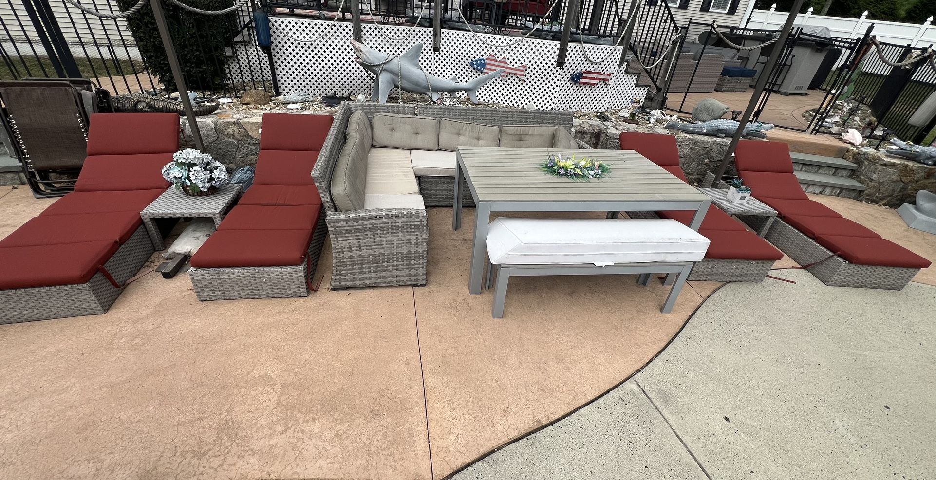 OUTDOOR PATIO FURNITURE 4 LOUNGE CHAIRS  SECTIONAL WITH TABLE / BENCH POOL PATIO OUTDOOR FURNITURE 