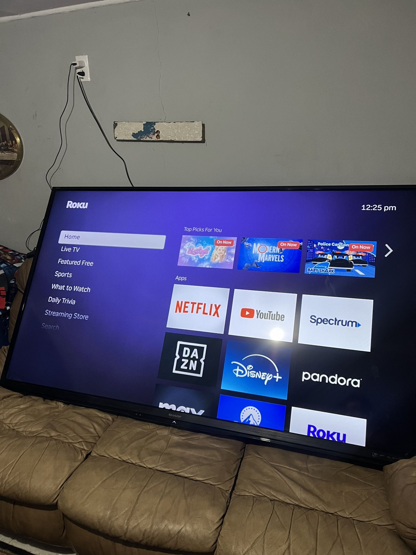 80” TV with Roku And Wall Mount 