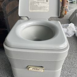 Portable Marine Toilet 5 Gallon Capacity