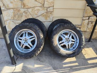 2 Xtreme And 2 Discover Tires