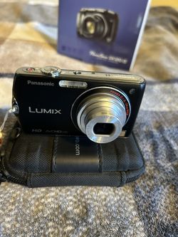 Panasonic FX75 LUMIX Camera