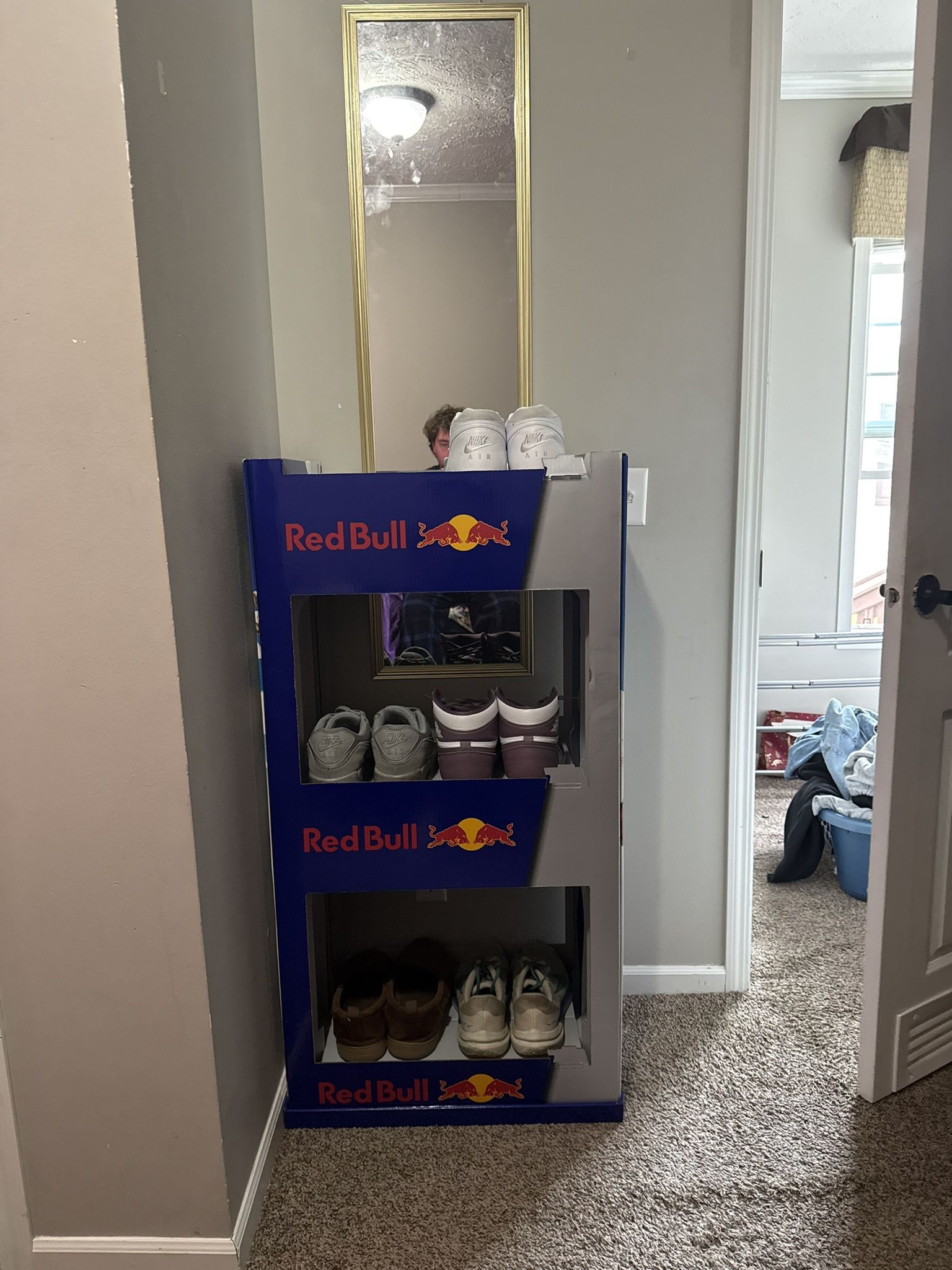 Redbull Shoe Stand