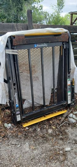 Wheelchair Ramp lift gate