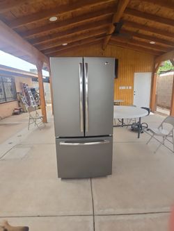 GE ENERGY STAR 24.7 Cu. Ft. French-Door Refrigerator