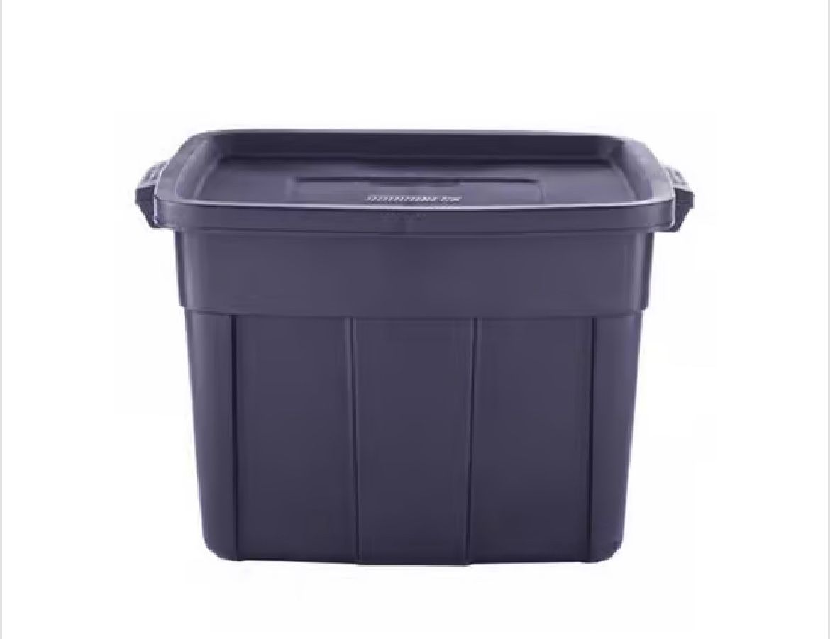 Rubermaid Totes #10
