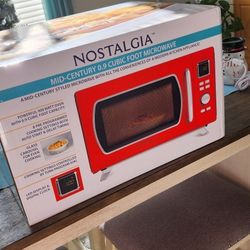NEW NOSTALGIA MID CENTURY MICROWAVE. Make An Offer.  MPU