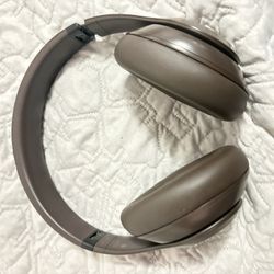 Beats Studio Pros Brown