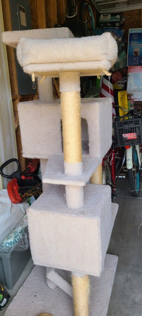 cat tree $35