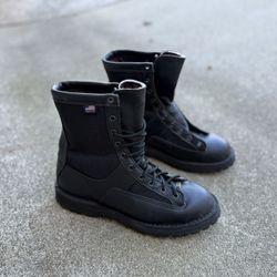 Danner ACADIA  Used one time Men’s Boots Size 9 