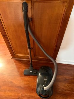 Miele Capri Canister Vacuum Cleaner