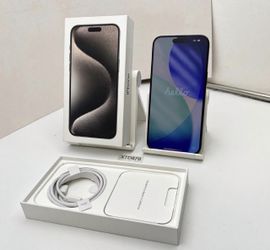 iPhone 15 Pro Max Unlocked 256 GB