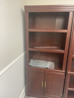 bookshelf