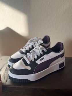 Puma Sneakers – Clean, Stylish & Like New