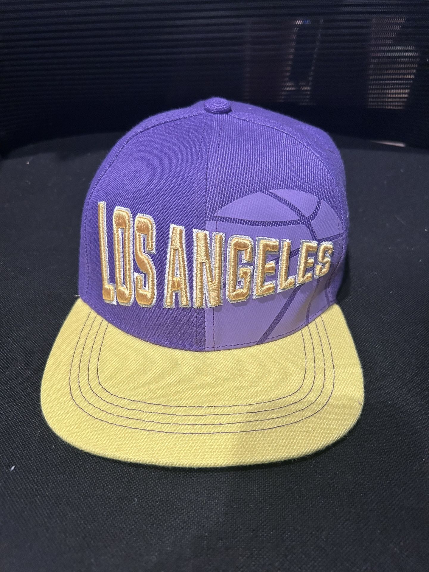 Exclusive Los Angeles Lakers hat (Never Worn)