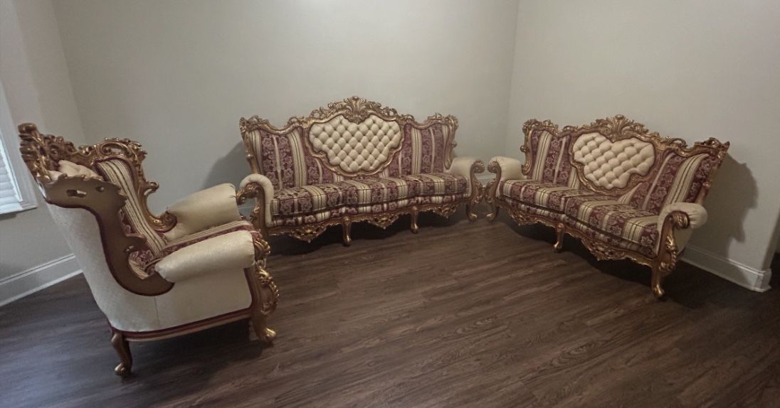 Baroque Style Living Room Set