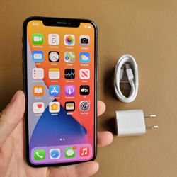 iPhone X - UNLOCKED - Like New 