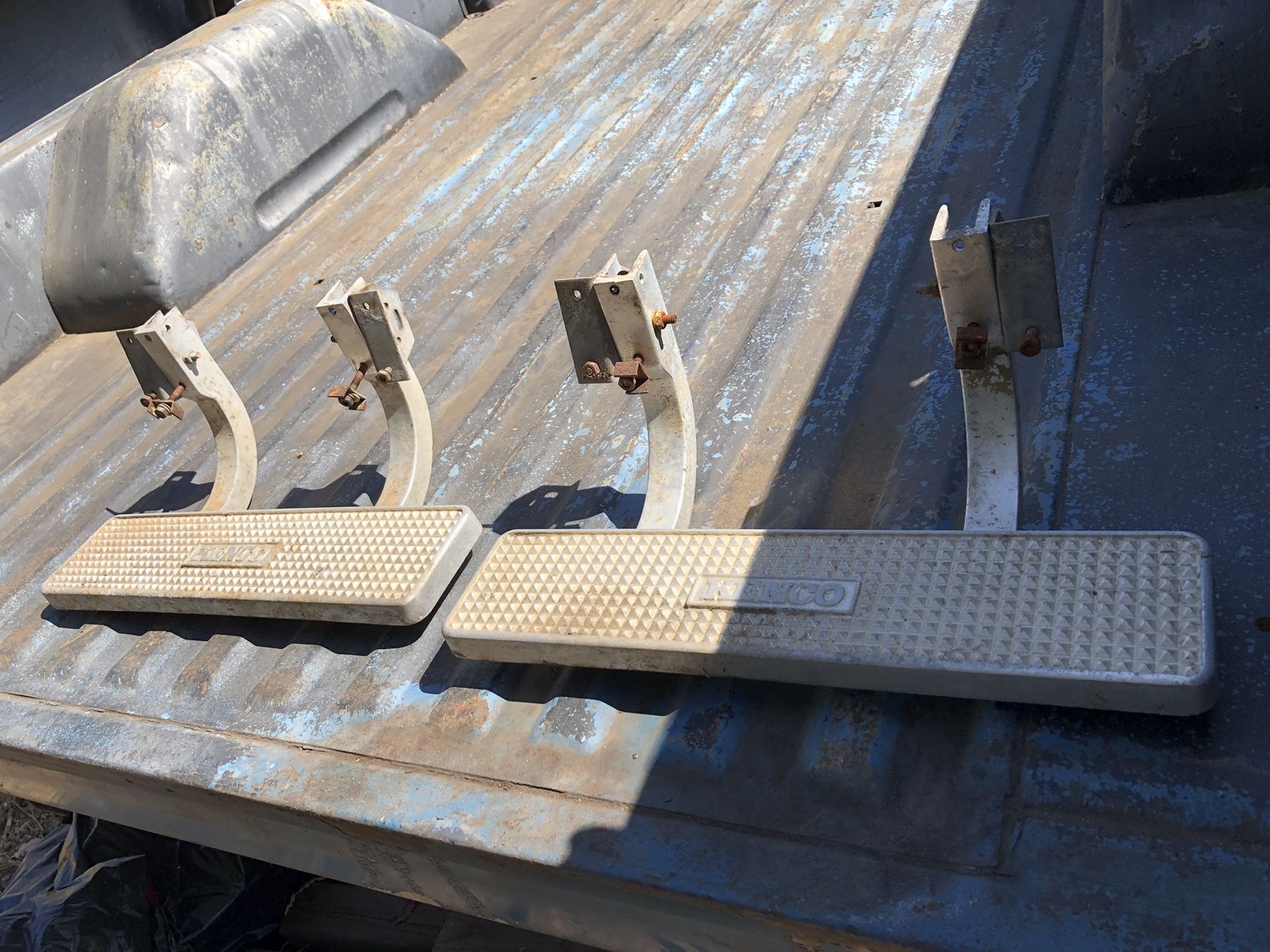 Kenco universal truck side steps (pair)