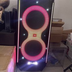 JBL Party Box 710 Like New Conditions 