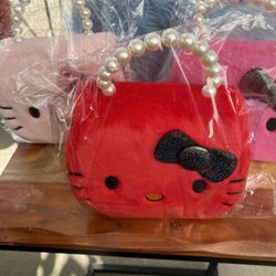 🌸🌼🌺HERMOSAS CROSSBODY DE HELLO KITTY  NUEVAS