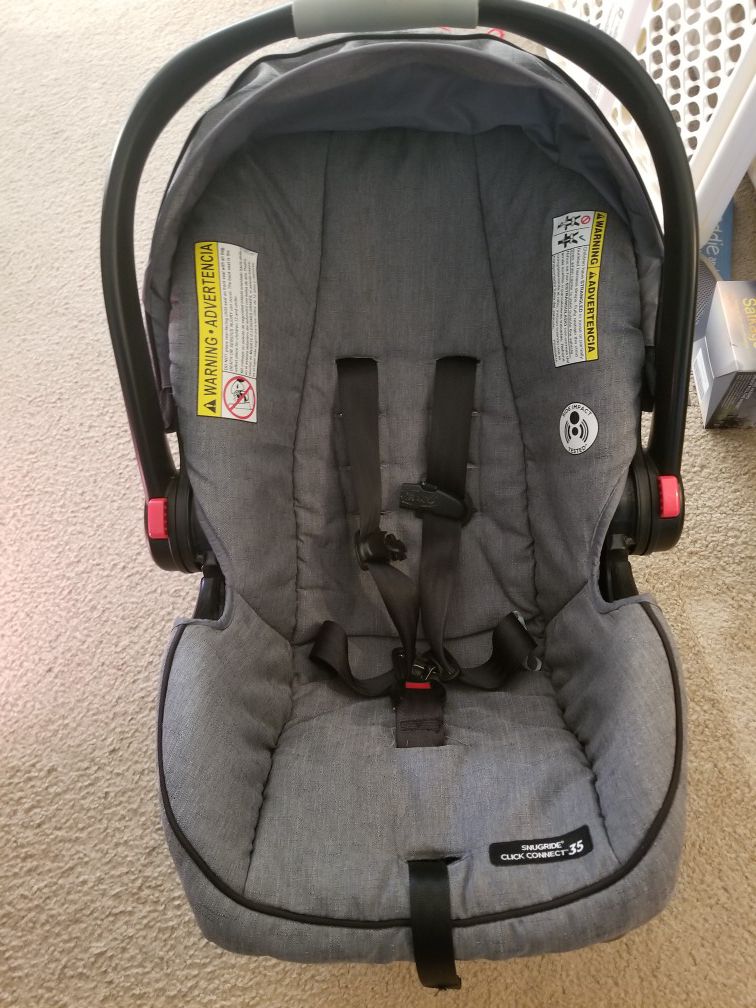 Stroller / car seat Graco newborn-infant car seat/stroller system.