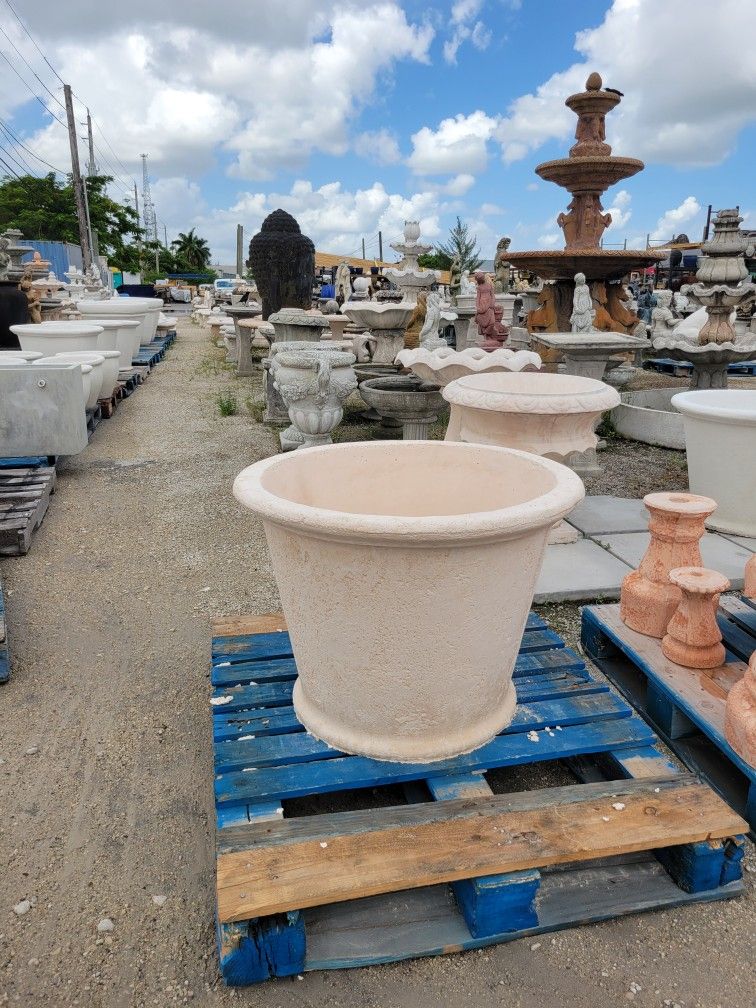 Concrete Planter / Cement Backyard Patio Pots Garden Planters